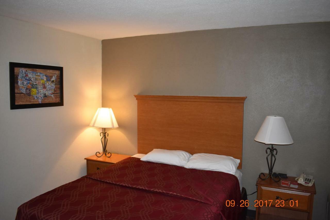 Mho Hotel Bordentown Habitación foto